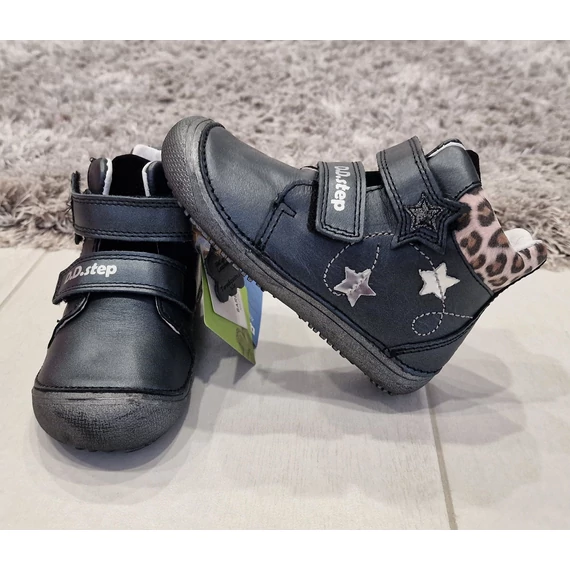 D.D.Step fekete leopárd mintás "Barefoot" magasszárú bőrcipő 26, 29, 30 és 31 méretekben